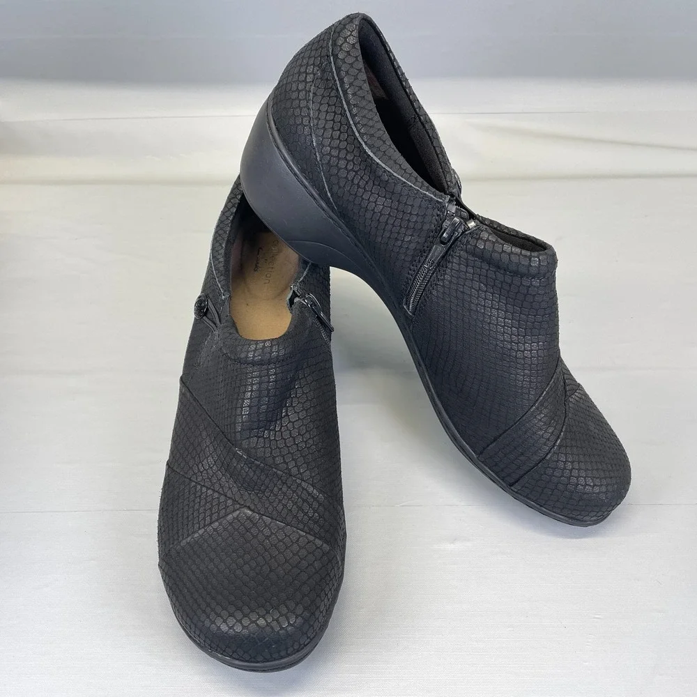 Clarks Channing Ann Shoes Womens Size 12M Black Leather Side Zip Comfort Loafers
